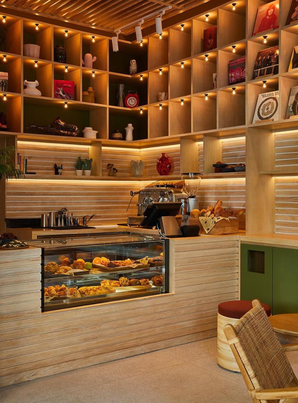 The Standard, Hua Hin Hotel Exterior foto A coffee shop in Athens, Greece